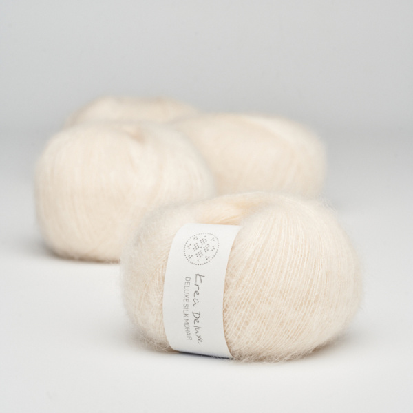 Krea Deluxe Silk Mohair i farven Creme 02